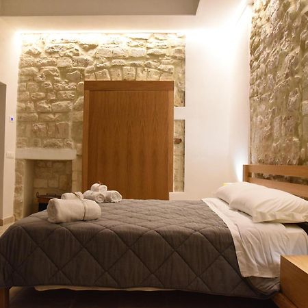 Altemura Suites Бари Экстерьер фото