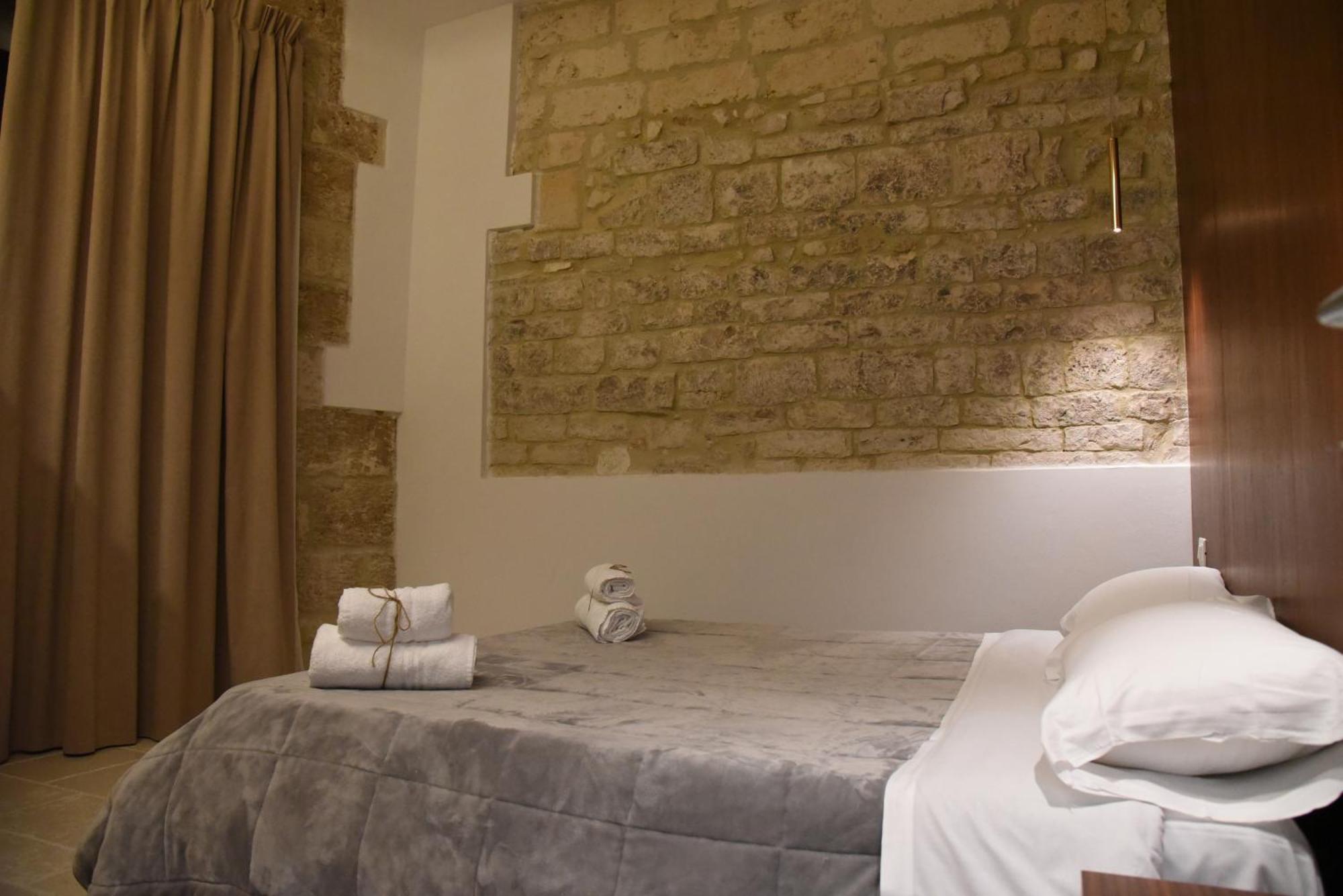 Altemura Suites Бари Экстерьер фото