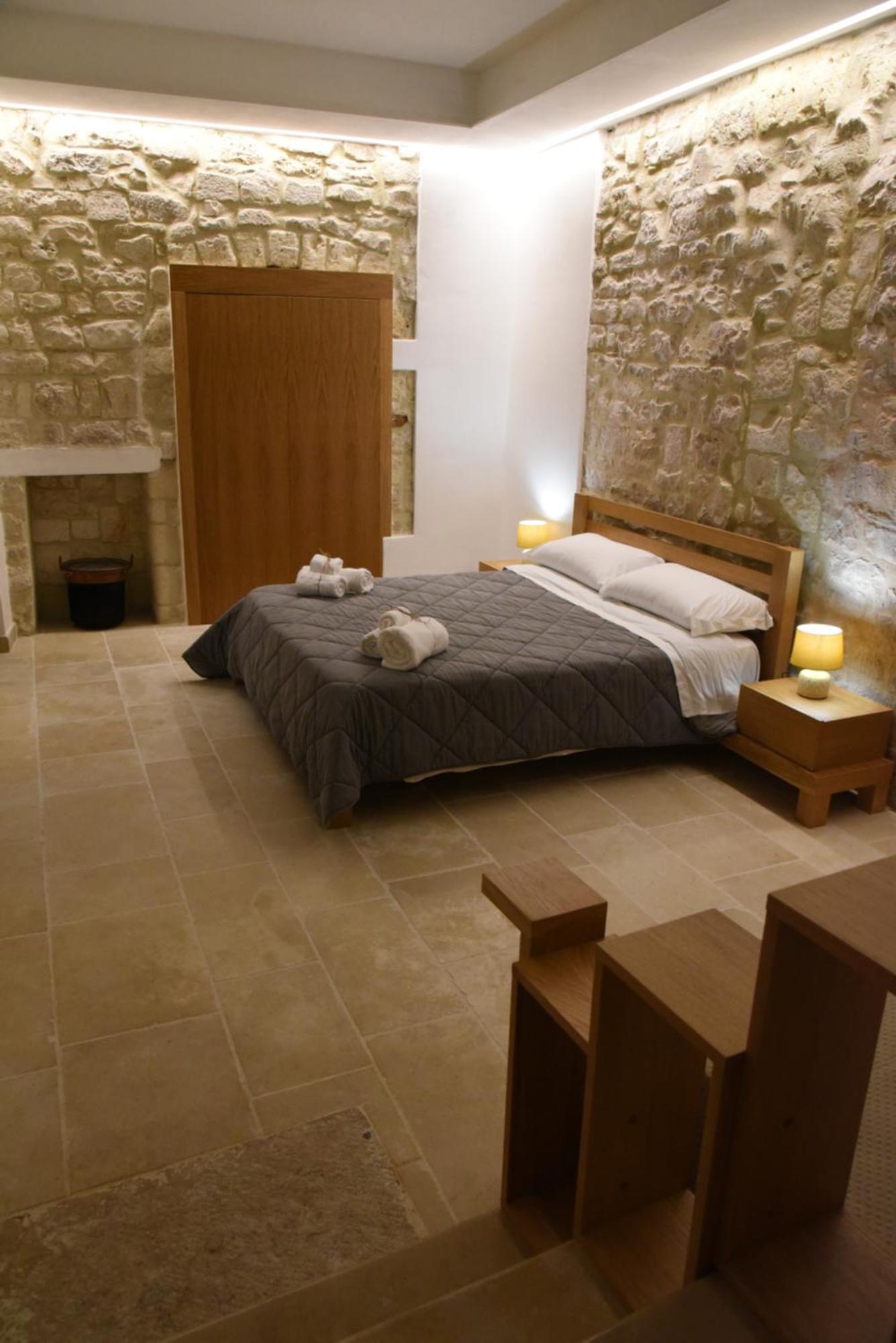 Altemura Suites Бари Экстерьер фото