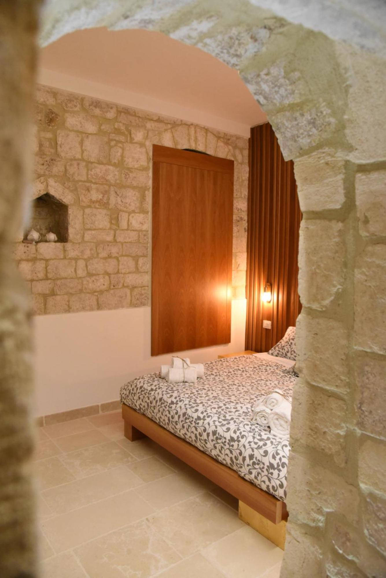 Altemura Suites Бари Экстерьер фото