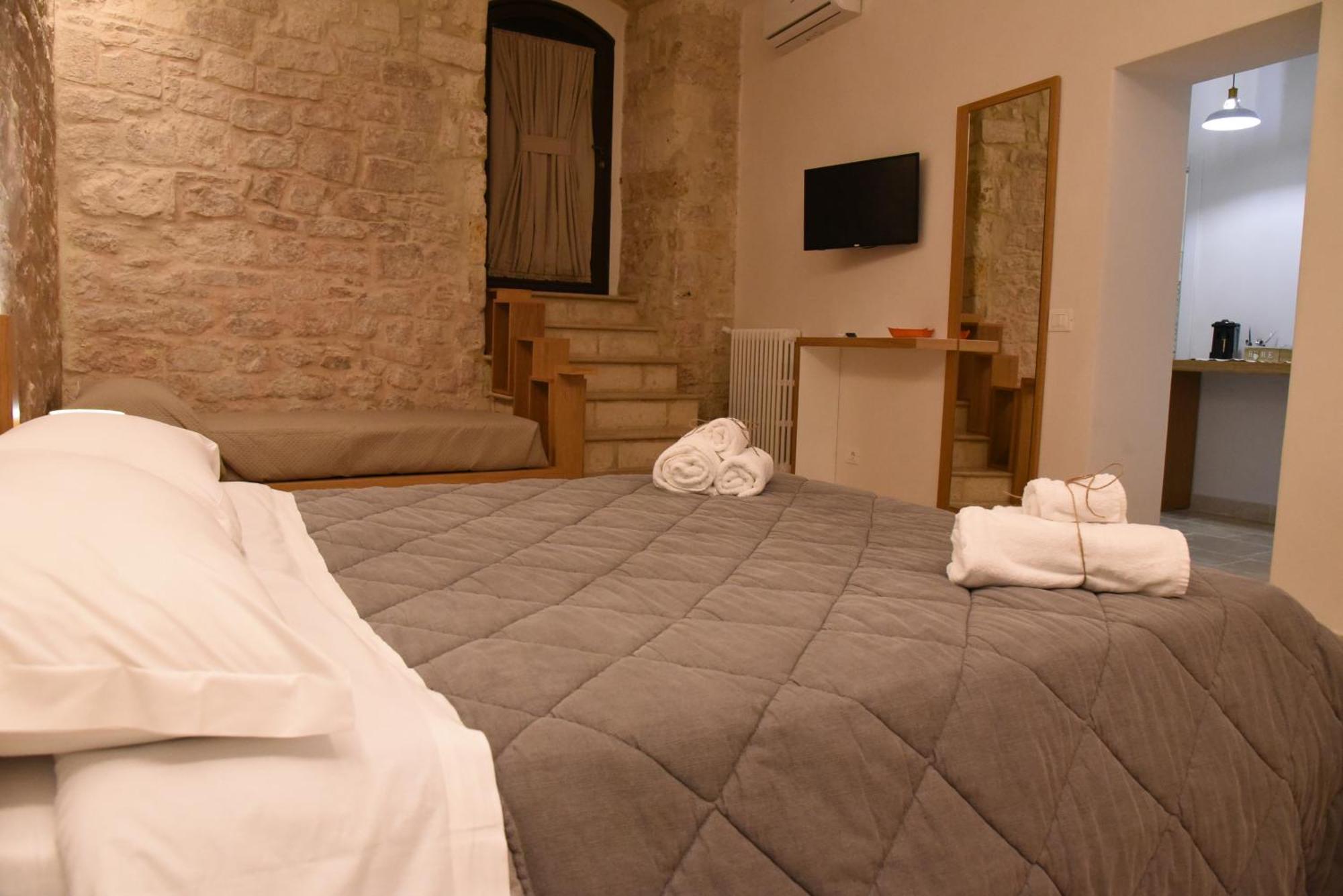 Altemura Suites Бари Экстерьер фото